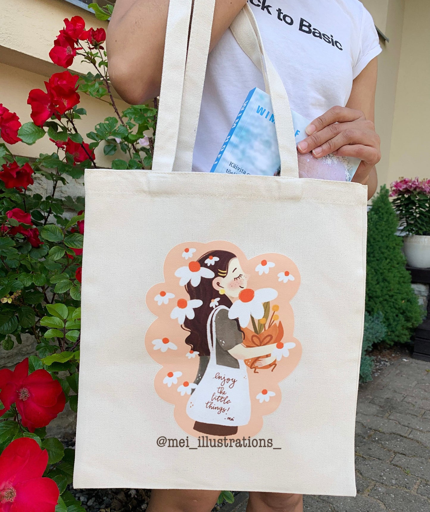 Illustrated tote bag, Summer girl tote bag, Digital art tote bag, Canvas tote bag, Floral girl tote bag, Gift idea for her, Shopping bag