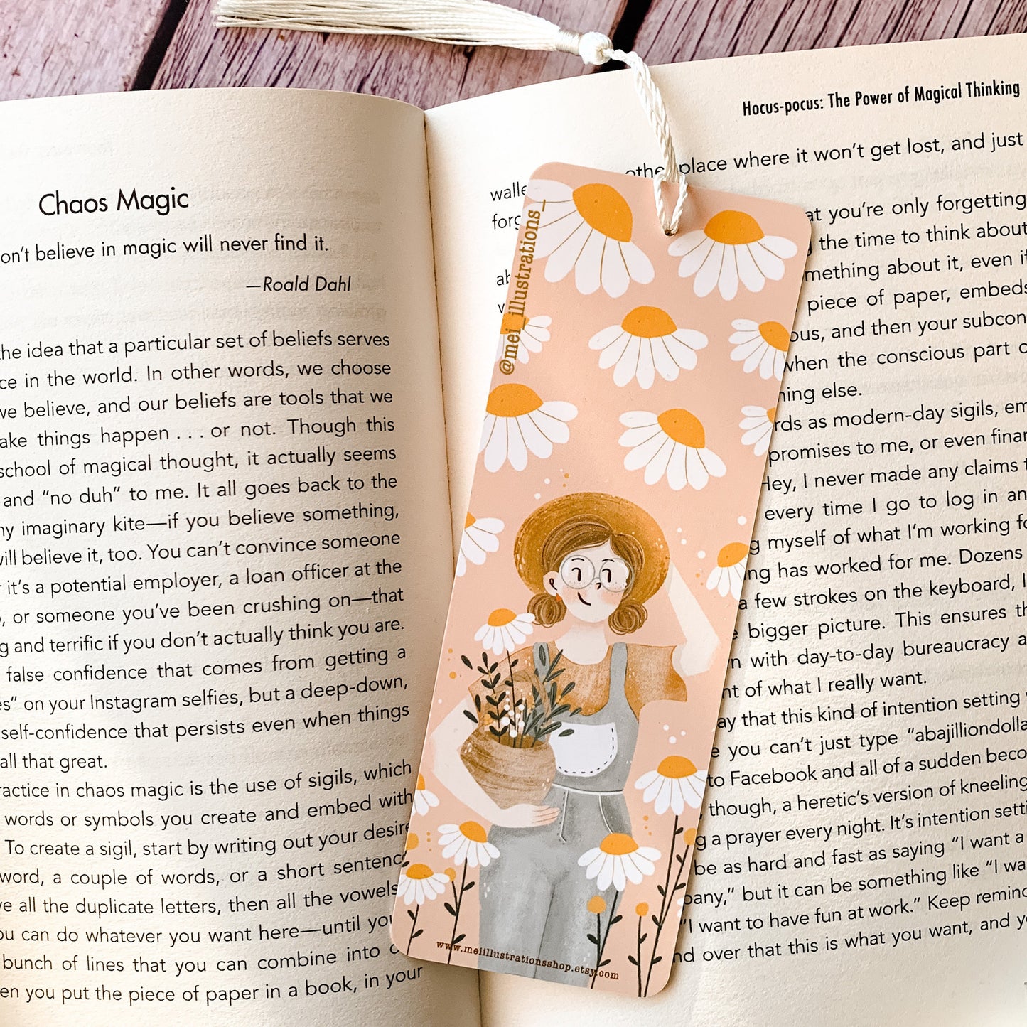 Daisy girl bookmark